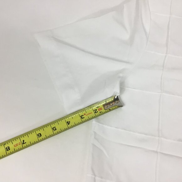 (PO) Kathy Che, Wht Button-Down Shirt - Picture 9 of 12